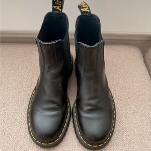 Dr. Martens 2976 Bex Leather Chelsea Boots